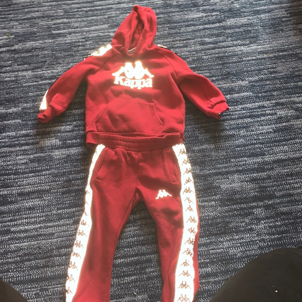 Kids kappa sweatsuit size 4